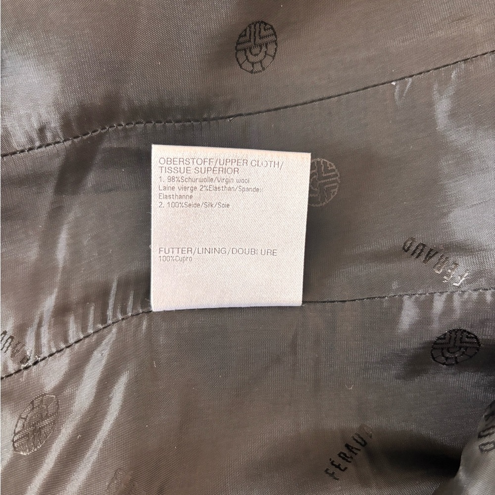 Vintage Louis Feraud Black Wool and Silk Blazer with Ruffled Trim - Picture 12 of 14